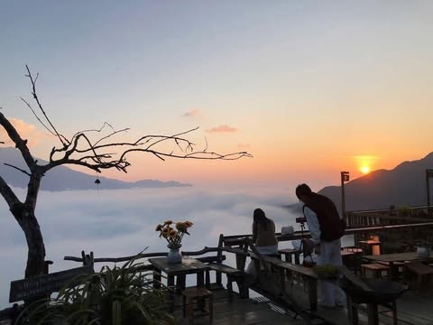 Thiên đường Tà Xùa đang vào mùa săn mây