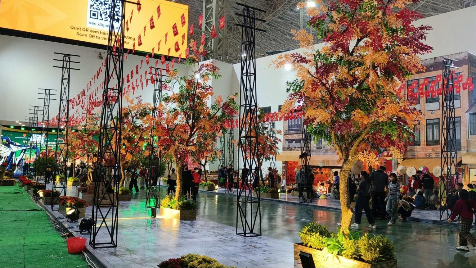 Hội chợ Mùa Thu 2025: 'Tấm gương xanh' của phát triển bền vững