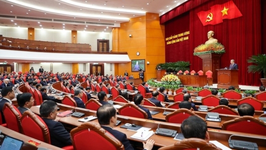 Thông cáo báo chí về ngày làm việc thứ hai và bế mạc Hội nghị Trung ương 14