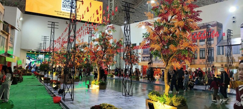 Hội chợ Mùa Thu 2025, diễn ra tại Trung tâm Triển lãm Việt Nam (Hà Nội), đã khẳng định ý nghĩa quan trọng về kinh tế - văn hóa. Hội chợ Mùa Thu 2025, diễn ra tại Trung tâm Triển lãm Việt Nam (Hà Nội), đã khẳng định ý nghĩa quan trọng về kinh tế - văn hóa.