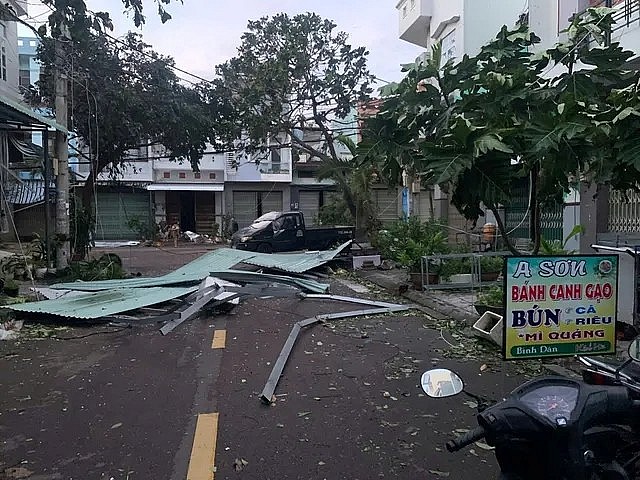 Thủ tướng Chính phủ giao Ủy ban nhân dân các tỉnh nêu trên chịu trách nhiệm quản lý, sử dụng số kinh phí bổ sung, bảo đảm đúng quy định của pháp luật về ngân sách nhà nước. Thủ tướng Chính phủ giao Ủy ban nhân dân các tỉnh nêu trên chịu trách nhiệm quản lý, sử dụng số kinh phí bổ sung, bảo đảm đúng quy định của pháp luật về ngân sách nhà nước.