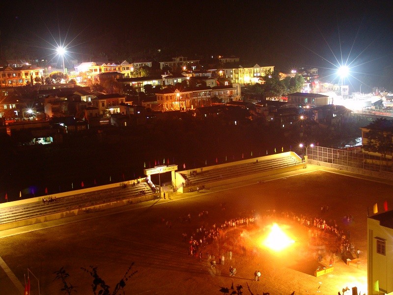 Mù Cang Chải: Mùa lúa vàng và lễ hội ruộng bậc thang đầy màu sắc