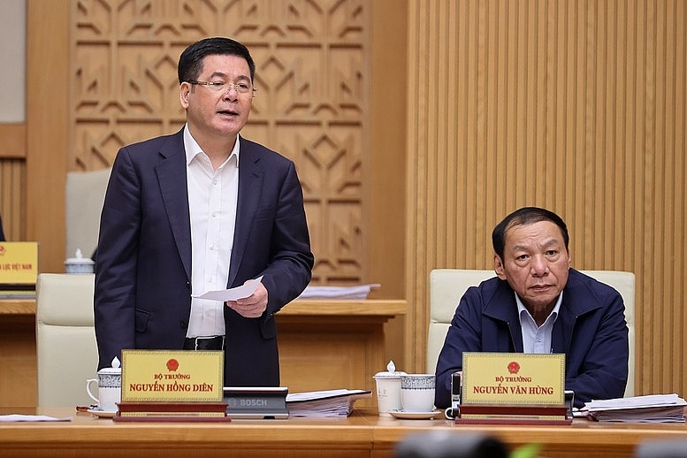 Thủ tướng: Tốc độ tăng GDP quý IV phải đạt trên 8,4% Thủ tướng: Tốc độ tăng GDP quý IV phải đạt trên 8,4%