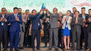 Gạo Ông Cua ST25 và Phka Romdoul cùng giành ngôi “Gạo ngon nhất thế giới” năm 2025