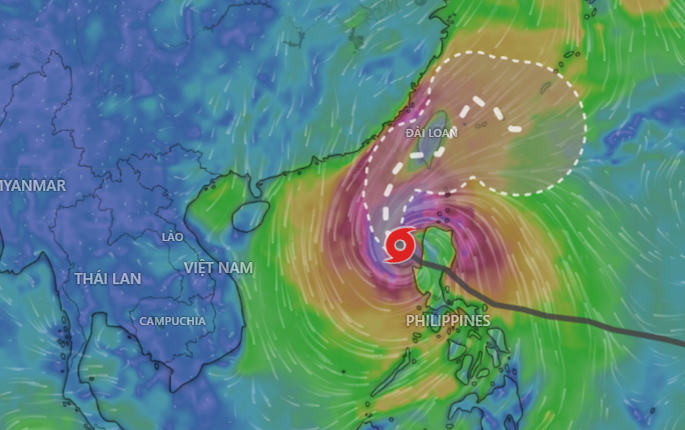 Dự báo bão sẽ duy trì cường độ rất mạnh này trong ít nhất 2 ngày tới khi hoạt động trên Biển Đông. Ảnh: Windy