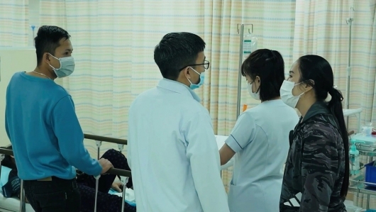 Bộ Y tế vào quộc vụ hơn 200 người ngộ độc bánh mì tại TP HCM