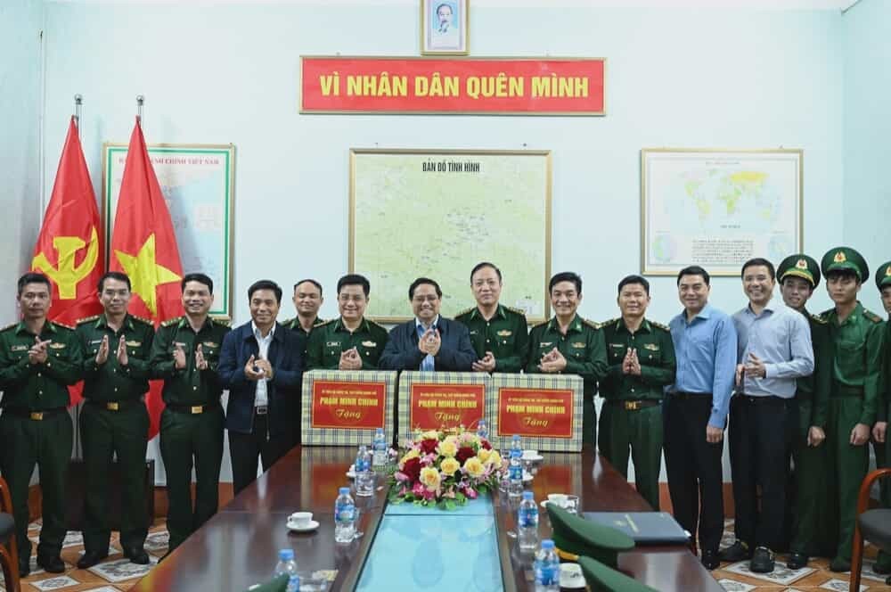 Thủ tướng Phạm Minh Chính thăm và làm việc tại Đồn Biên phòng Yên Khương, Thanh Hóa