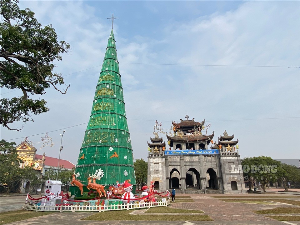 Nhà thờ đá Phát Diệm – Tuyệt tác kiến trúc giao hòa giữa Đông và Tây