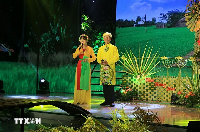 Thí sinh dự thi vòng thi “Cất cánh” của Chương trình Tài tử miệt vườn mùa 3 tại Đồng Tháp. (Ảnh: Nhựt An/TTXVN)