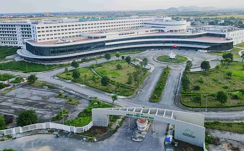 Bệnh viện Bạch Mai cơ sở 2.