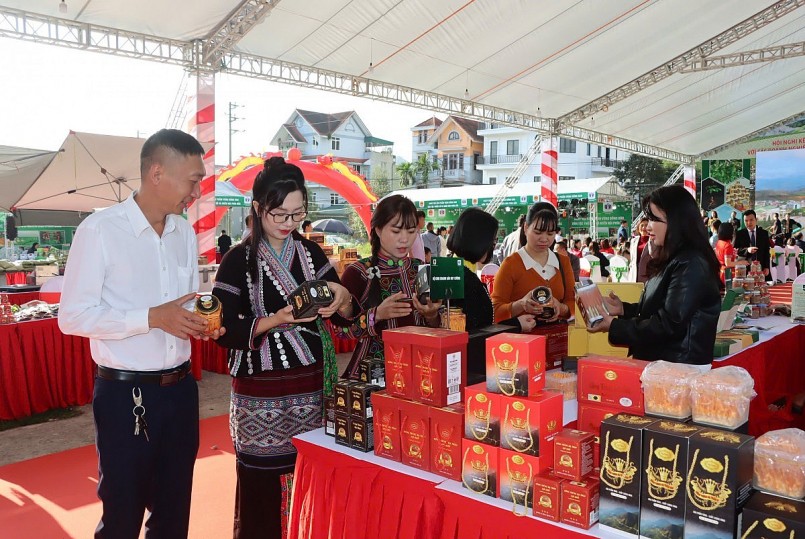 Tìm đầu ra bền vững cho nông sản vùng cao tại Ngày hội xúc tiến thương mại