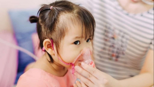 Khẩn cấp phòng ngừa phế cầu khuẩn ở trẻ