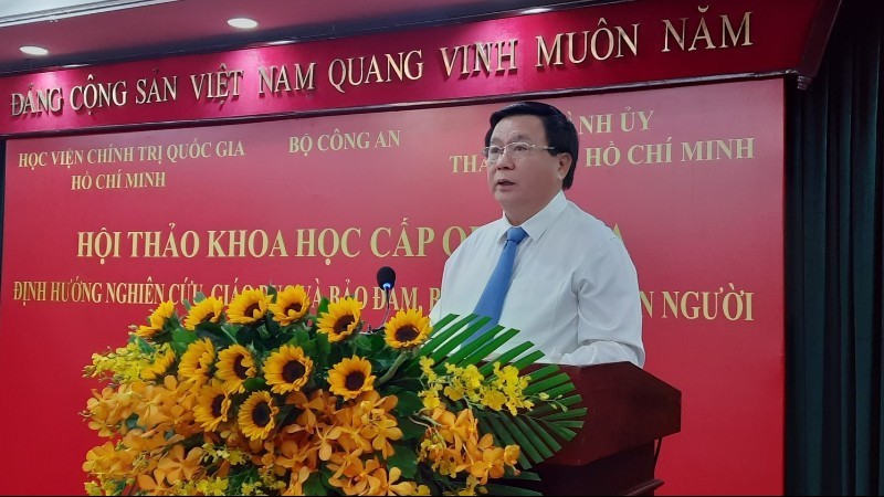 Định hướng nghiên cứu, giáo dục và bảo đảm, bảo vệ quyền con người trong kỷ nguyên mới của dân tộc Việt Nam