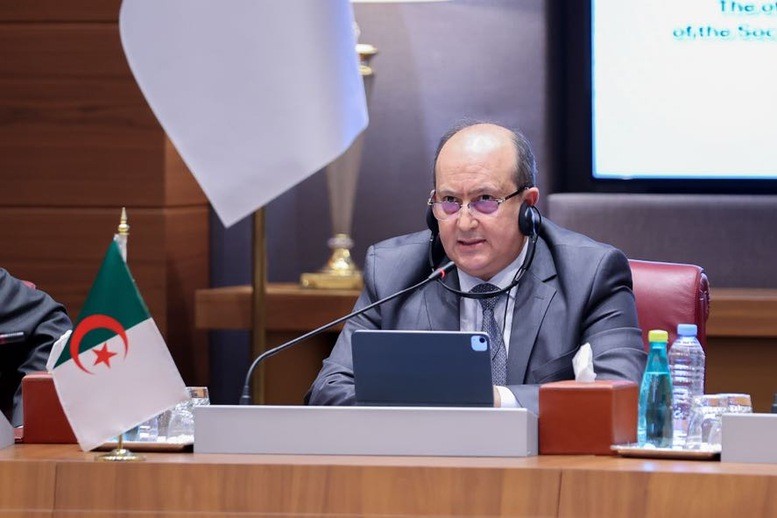 Thủ tướng Sifi Ghrieb bày tỏ vui mừng trước những bước phát triển mạnh mẽ trong quan hệ hai nước trong các lĩnh vực khác nhau, đáp ứng yêu cầu và nguyện vọng của lãnh đạo và nhân dân hai nước - Ảnh: VGP