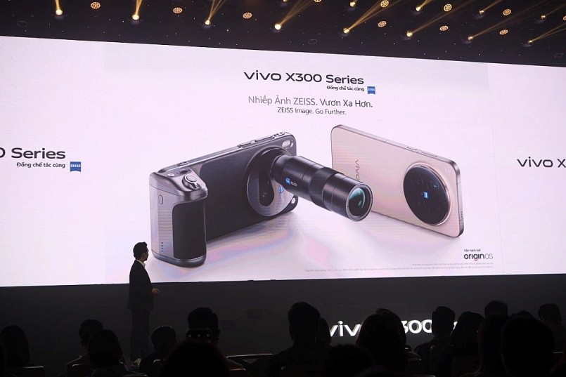 Sau ba năm vắng bóng, Vivo tái xuất phân khúc flagship tại Việt Nam bằng bộ đôi X300 và X300 Pro. Ảnh: Tuấn Hưng
