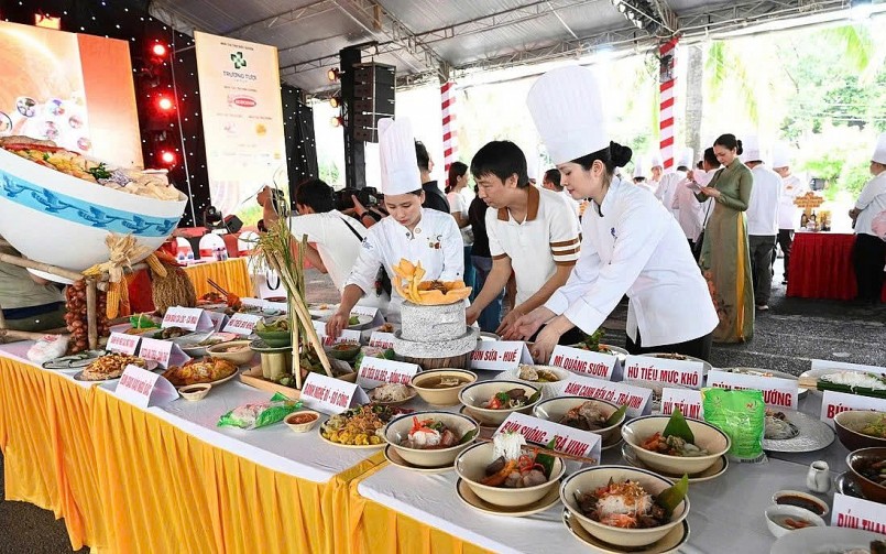 Xác lập kỷ lục 100 món ngon từ sợi gạo: Hướng đi mới cho ngành ẩm thực – du lịch
