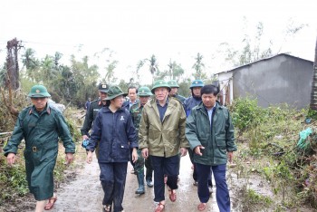 Đắk Lắk sớm khôi phục lại hoạt động kinh tế, ổn định đời sống người dân vùng lũ