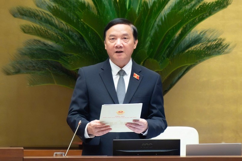 Phó Chủ tịch Quốc hội Nguyễn Khắc Định điều hành phiên họp