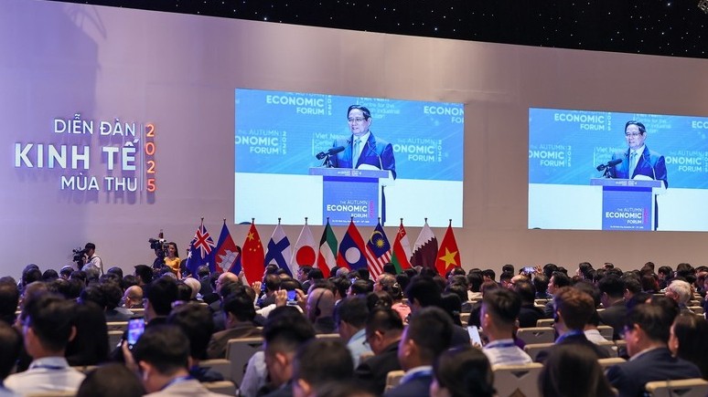 Thủ tướng nêu 3 quan điểm, 5 giải pháp chiến lược tại Diễn đàn Kinh tế mùa thu 2025