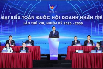 Thủ tướng kêu gọi doanh nhân trẻ thực hiện 