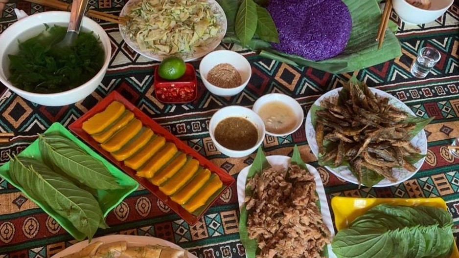 Bánh giò bầu – niềm tự hào ẩm thực níu chân du khách Hữu Liên