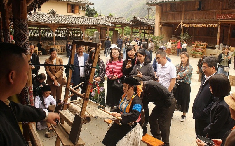 Có gì ở ngôi làng lục giác Việt Nam khiến thế giới bình chọn là điểm đến tốt nhất?