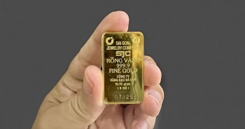 Vì sao giá vàng SJC lập kỷ lục gần 155 triệu đồng/lượng?