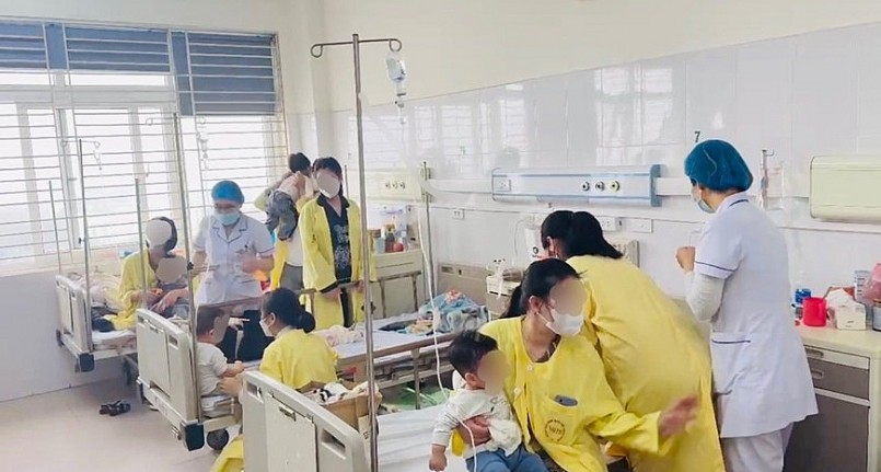 Từ đầu năm 2025, cả nước ghi nhận hơn 132.000 trường hợp mắc cúm mùa. Từ đầu năm 2025, cả nước ghi nhận hơn 132.000 trường hợp mắc cúm mùa.