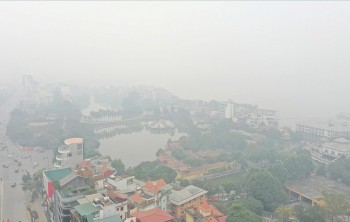 Không khí Hà Nội chạm ngưỡng 