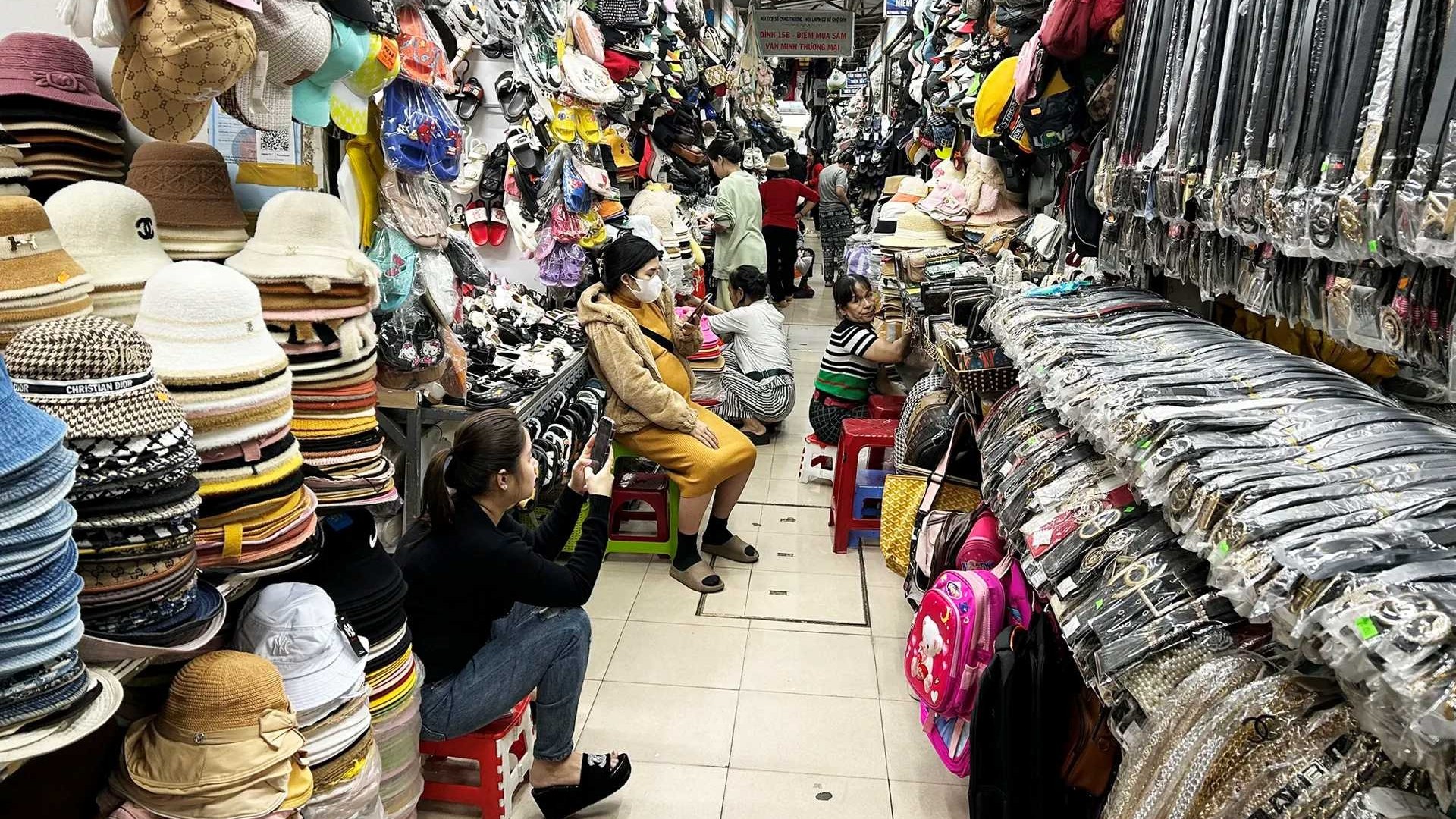 Chuyển đổi mô hình gần 7.000 chợ truyền thống: Bài toán "giữ hồn" đô thị giữa cơn lốc hiện đại hóa