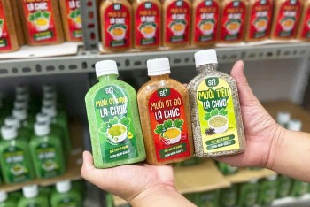 Khởi nghiệp từ lá chúc, chàng trai miền Tây thu nhập 20 triệu/tháng