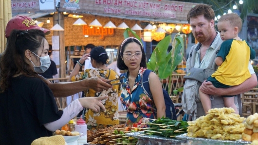 Vì sao du lịch ẩm thực đưa Việt Nam thành điểm đến hút khách?