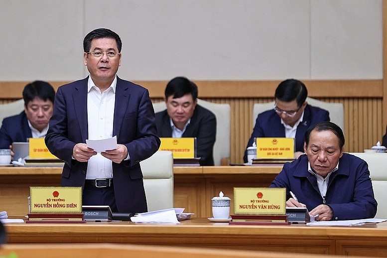 Xuất nhập khẩu tiếp tục là điểm sáng của nền kinh tế, năm 2025 có thể đạt mức 920 tỷ USD Xuất nhập khẩu tiếp tục là điểm sáng của nền kinh tế, năm 2025 có thể đạt mức 920 tỷ USD