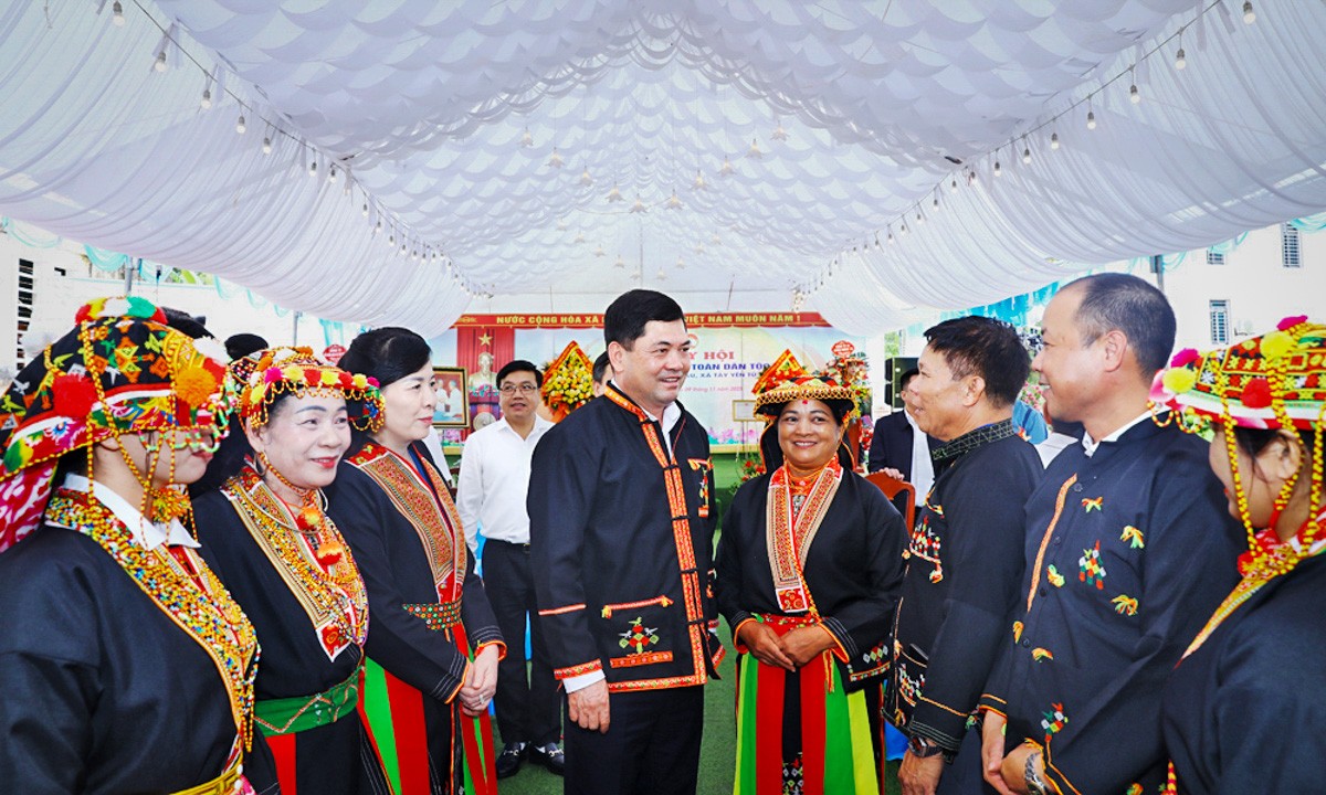 Từ đồng thuận chính trị đến sinh kế người dân: Bắc Ninh tạo bước đột phá trong giảm nghèo bền vững Từ đồng thuận chính trị đến sinh kế người dân: Bắc Ninh tạo bước đột phá trong giảm nghèo bền vững