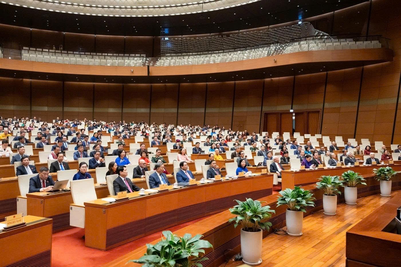 Kỳ họp thứ 10 - Kỳ họp cuối cùng của nhiệm kỳ Quốc hội khoá XV đã thành công tốt đẹp. Kỳ họp thứ 10 - Kỳ họp cuối cùng của nhiệm kỳ Quốc hội khoá XV đã thành công tốt đẹp.