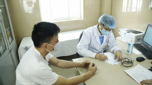 Chính thức tăng mức đóng bảo hiểm y tế từ 2027, miễn viện phí cơ bản từ 2030