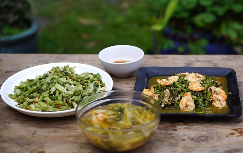 Loại rau mọc dại bỗng thành đặc sản 120.000 đồng/kg mùa nước nổi