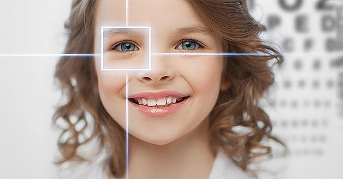 Cận thị đang chuyển biến từ một tật khúc xạ thông thường thành vấn đề sức khỏe cộng đồng nghiêm trọng trên quy mô toàn cầu. Cận thị đang chuyển biến từ một tật khúc xạ thông thường thành vấn đề sức khỏe cộng đồng nghiêm trọng trên quy mô toàn cầu.