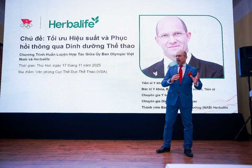 Bí mật của phong độ bền vững: Phục hồi và tăng sức bền bằng dinh dưỡng khoa học Bí mật của phong độ bền vững: Phục hồi và tăng sức bền bằng dinh dưỡng khoa học