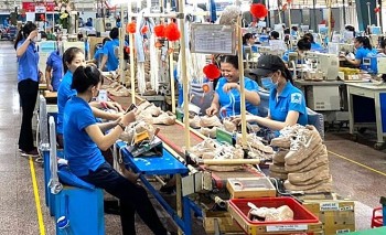 Thưởng Tết Nguyên đán Bính Ngọ 2026: Phân hóa rõ nét giữa các nhóm lao động