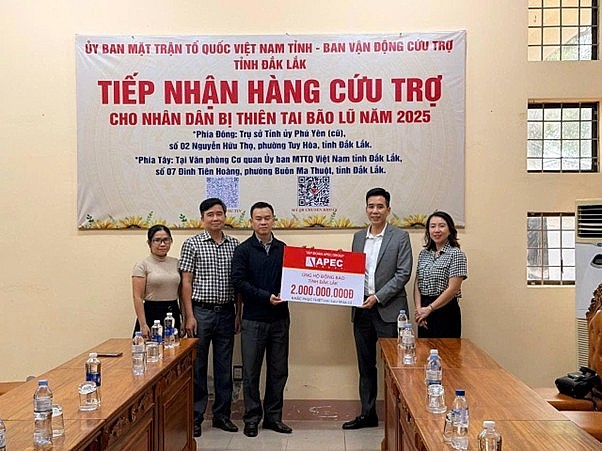 Apec Group khởi xướng xây dựng “Trường học hạnh phúc” cho trẻ em mồ côi cha mẹ do mưa lũ, thiên tai Apec Group khởi xướng xây dựng “Trường học hạnh phúc” cho trẻ em mồ côi cha mẹ do mưa lũ, thiên tai