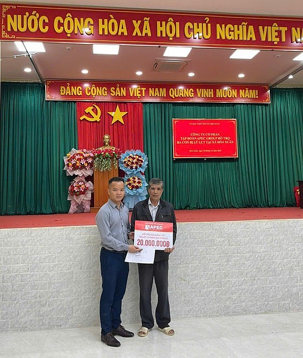 Apec Group khởi xướng xây dựng “Trường học hạnh phúc” cho trẻ em mồ côi cha mẹ do mưa lũ, thiên tai Apec Group khởi xướng xây dựng “Trường học hạnh phúc” cho trẻ em mồ côi cha mẹ do mưa lũ, thiên tai