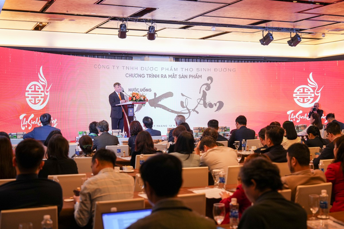 BS, Nhà thuốc ưu tú Nguyễn Văn Mão: “việc kết hợp hài hòa giữa y học cổ truyền và y học hiện đại là xu hướng tất yếu”. 