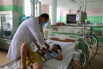 Bộ Y tế chỉ đạo vụ 42 người nghi ngộ độc sau khi ăn bánh mì