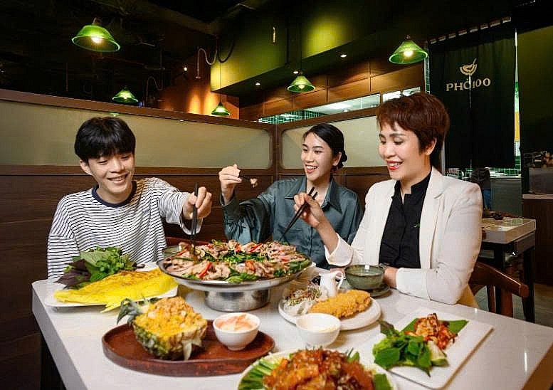 Phở 100 – Giữ trọn vị Việt, tròn đầy trải nghiệm