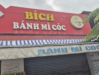 Ngộ độc bánh mì liên tiếp: Lỗ hổng lớn trong quản lý thức ăn đường phố