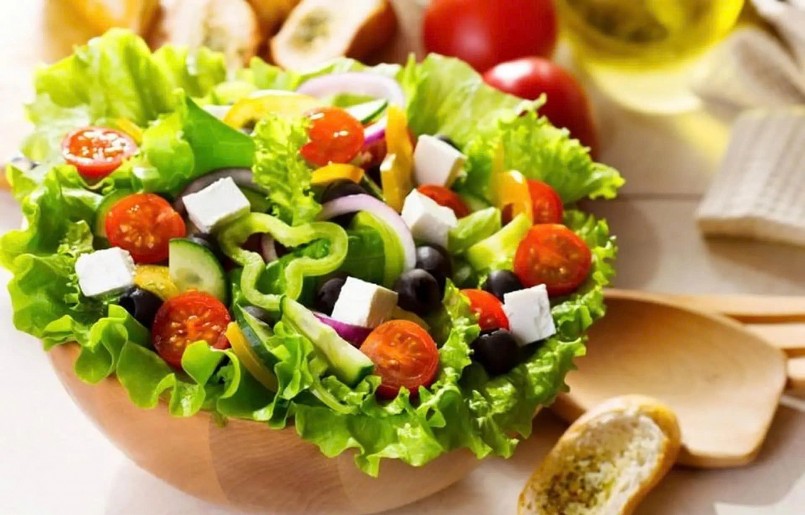 Ăn “thuận tự nhiên” giữ dinh dưỡng: Chuyên gia cảnh báo điều gì về sức khỏe?