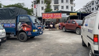 Bãi trung chuyển trái phép tại quận Hoàng Mai (Hà Nội): Có “giấy thông hành”, thoải mái di chuyển?