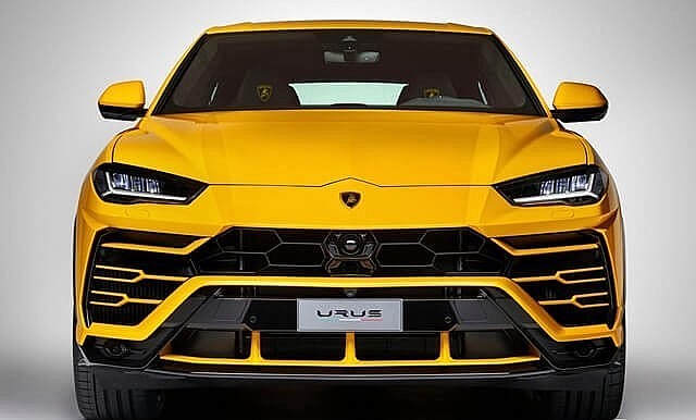 Khám phá “siêu bò” gầm cao nhanh nhất thế giới Lamborghini Urus