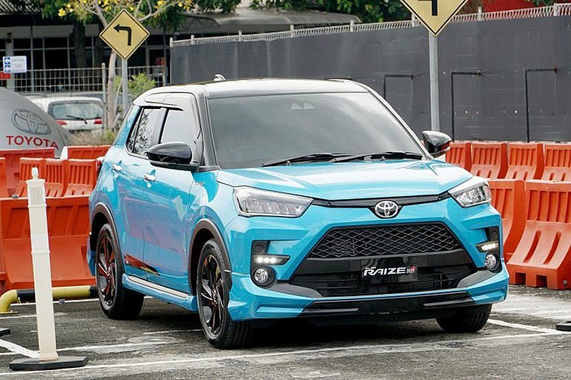 Toyota Raize bị triệu hồi gần 15.000 xe do lỗi cản trước